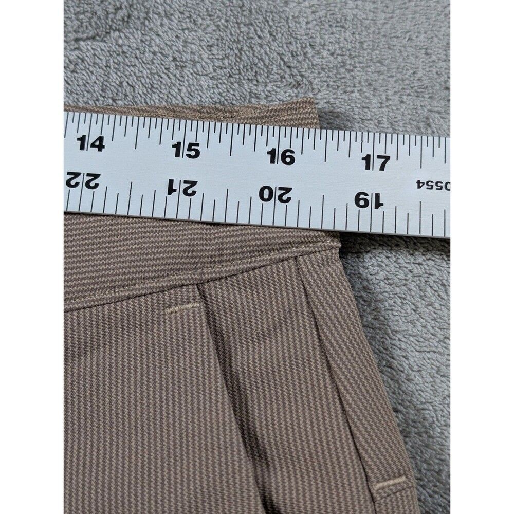 The North Face Rockaway Shorts Mens 34 Beige Nylon Stretch Hiking Outdoor - Picture 8 of 10